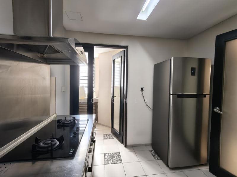 Service Residence for Sale at i-Zen @ Kiara 2 - Jo Chen - Kitchen - PropertyGuru.com.my