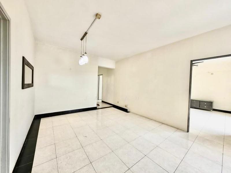 Condominium for Sale at Casa Tebrau @ Seri Palma - JAN AU - Living Room - PropertyGuru.com.my