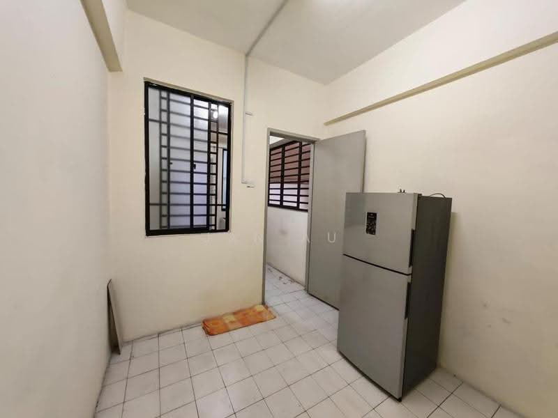Condominium for Sale at Casa Tebrau @ Seri Palma - JAN AU - Kitchen - PropertyGuru.com.my
