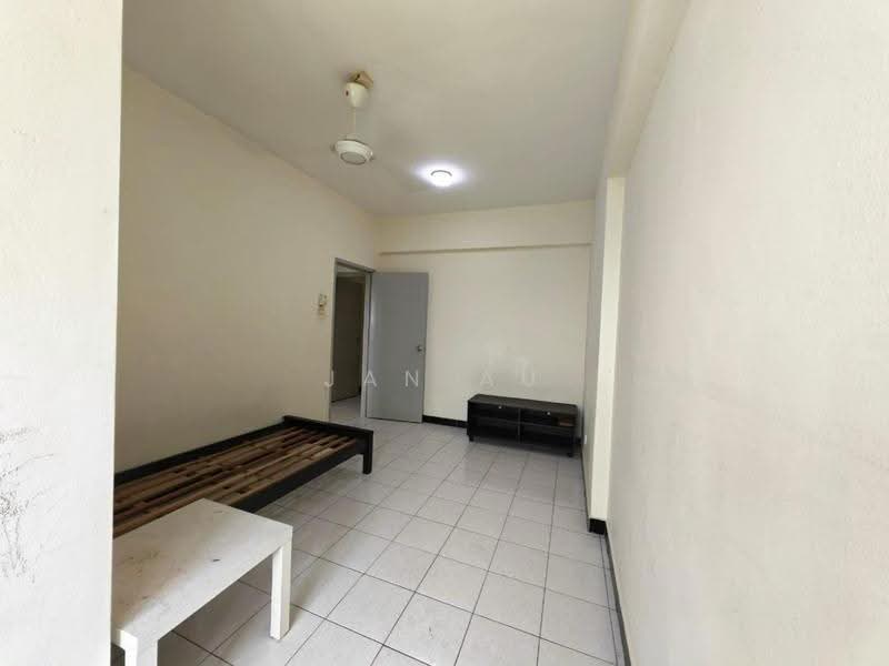 Condominium for Sale at Casa Tebrau @ Seri Palma - JAN AU - Living Room - PropertyGuru.com.my