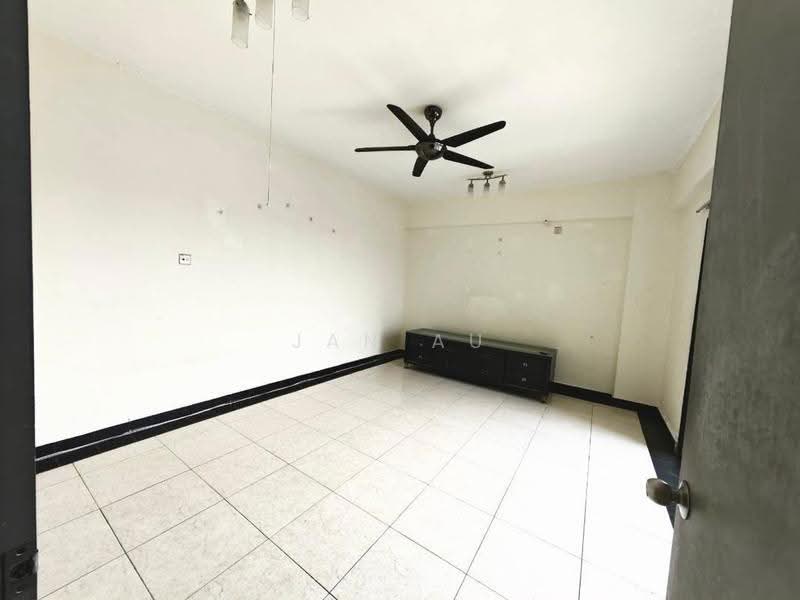 Condominium for Sale at Casa Tebrau @ Seri Palma - JAN AU - Living Room - PropertyGuru.com.my