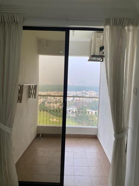 Kondominium untuk Disewa di Casa Tropicana - Vincent Heng - Balcony - PropertyGuru.com.my