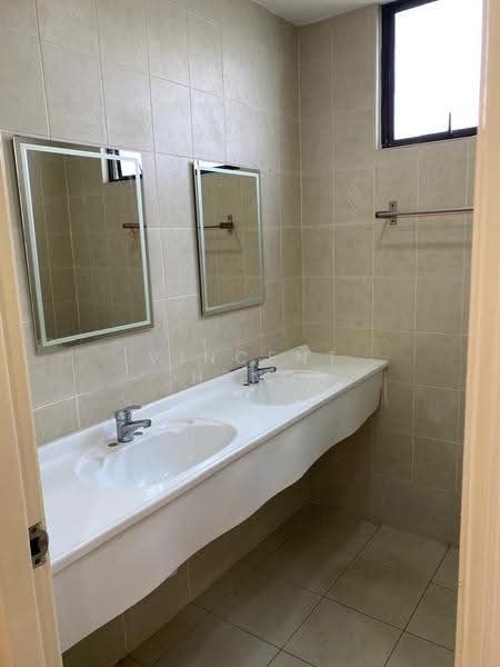 Kondominium untuk Disewa di Casa Tropicana - Vincent Heng - Bathroom - PropertyGuru.com.my
