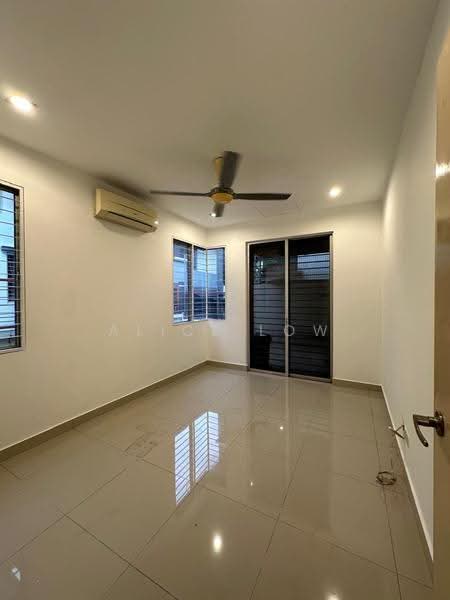 Semi-Detached House for Sale in Taman Anggun (Rawang) - Alice Low - Interior - PropertyGuru.com.my