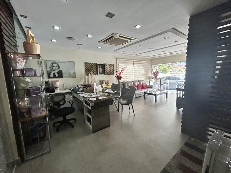 Rumah Berkembar untuk Dijual di Taman United (Jalan Klang Lama (Old Klang Road)) - Sunny Lee - Interior - PropertyGuru.com.my