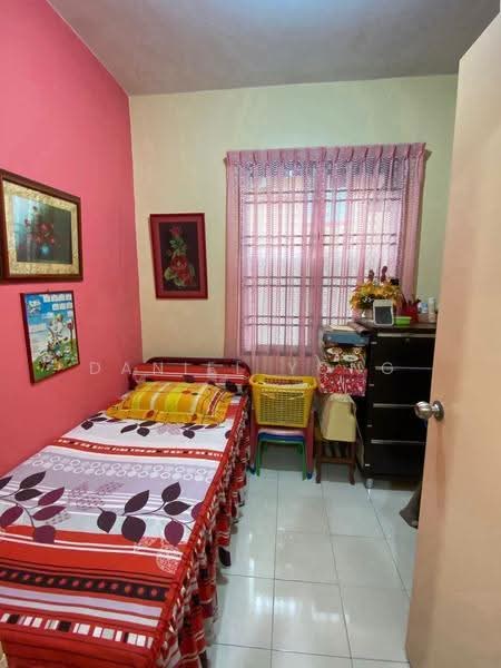 2-storey Terraced House for Sale in Taman Nusa Damai (Pasir Gudang) - Daniel Yong - Bedroom - PropertyGuru.com.my