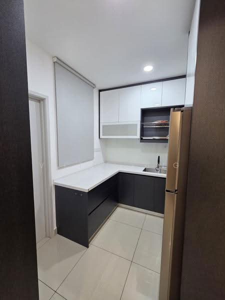 Kondominium untuk Disewa di Skyvilla @ D'Island - Victor Kung - Kitchen - PropertyGuru.com.my