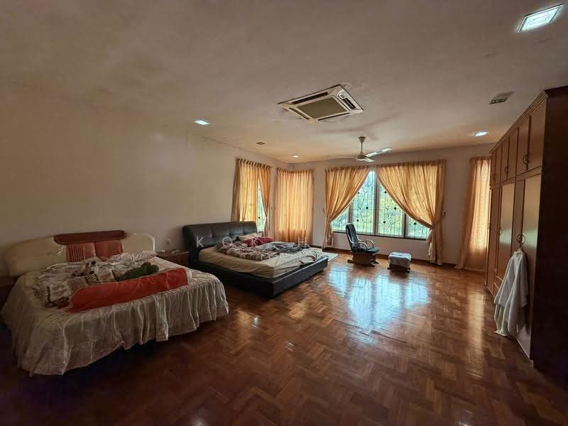 Semi-Detached House for Sale in Taman Impian Emas (Skudai) - Kok Hui - Bedroom - PropertyGuru.com.my