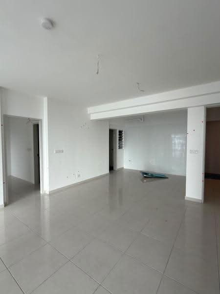 Kondominium untuk Dijual di Jelutong Central Residence - Josh Ang - Living Room - PropertyGuru.com.my