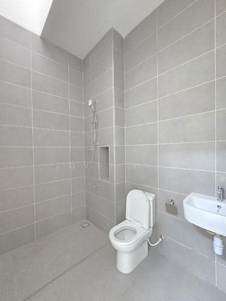 Rumah Teres 2-Tingkat untuk Dijual di Bandar Seri Alam (Masai) - Jovel Lim - Bathroom - PropertyGuru.com.my