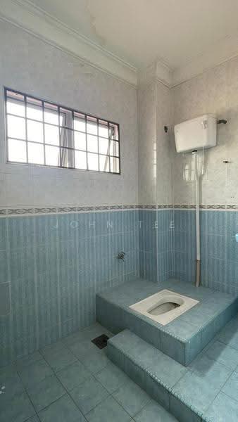 2-storey Terraced House for Rent in Bandar Bukit Tinggi (Klang) - John Tee - Bathroom - PropertyGuru.com.my