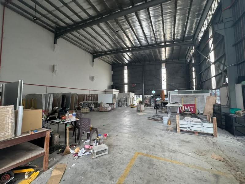 Kilang Berkembar untuk Disewa di Taman Desa Cemerlang (Ulu Tiram) - Carson . - PropertyGuru.com.my