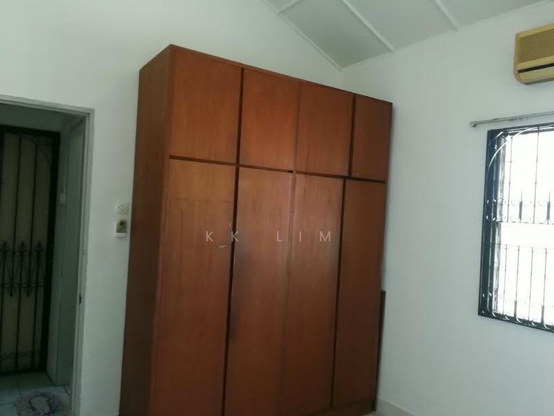 Rumah Teres 1-Tingkat untuk Dijual di SS4 (Petaling Jaya) - KK Lim - Bedroom - PropertyGuru.com.my