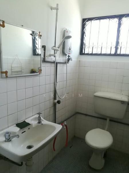 Rumah Teres 1-Tingkat untuk Dijual di SS4 (Petaling Jaya) - KK Lim - Bathroom - PropertyGuru.com.my