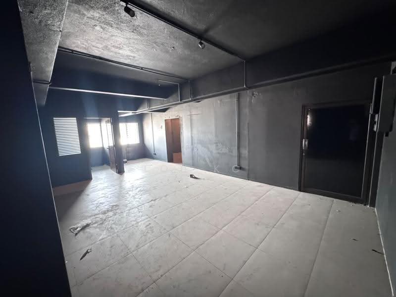 Kedai / Pejabat untuk Disewa di SS2 (Petaling Jaya) - Loh KC - Interior - PropertyGuru.com.my
