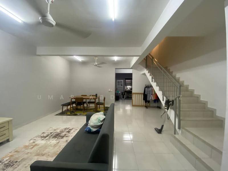 Rumah Teres 2-Tingkat untuk Dijual di Kuala Selangor (Selangor) - Umar Abdul Aziz - Living Room - PropertyGuru.com.my