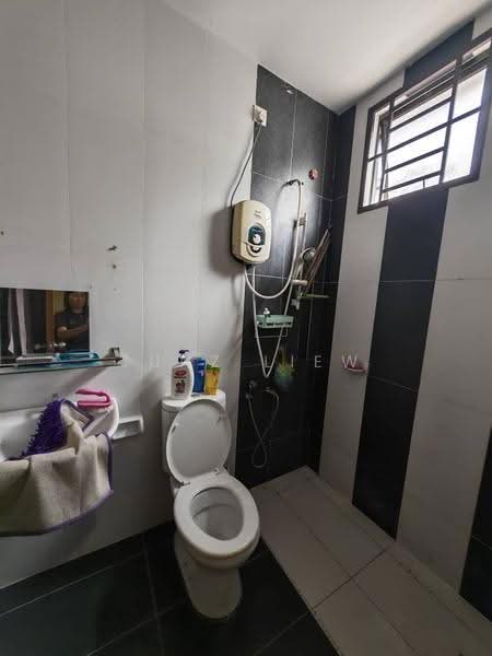 2-storey Terraced House for Sale in Taman Bestari Indah (Ulu Tiram) - Junz Liew - PropertyGuru.com.my
