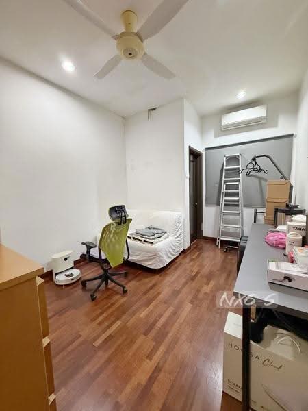 Terraced House for Sale in Kota Kemuning (Shah Alam) - Darren Chen - Study - PropertyGuru.com.my