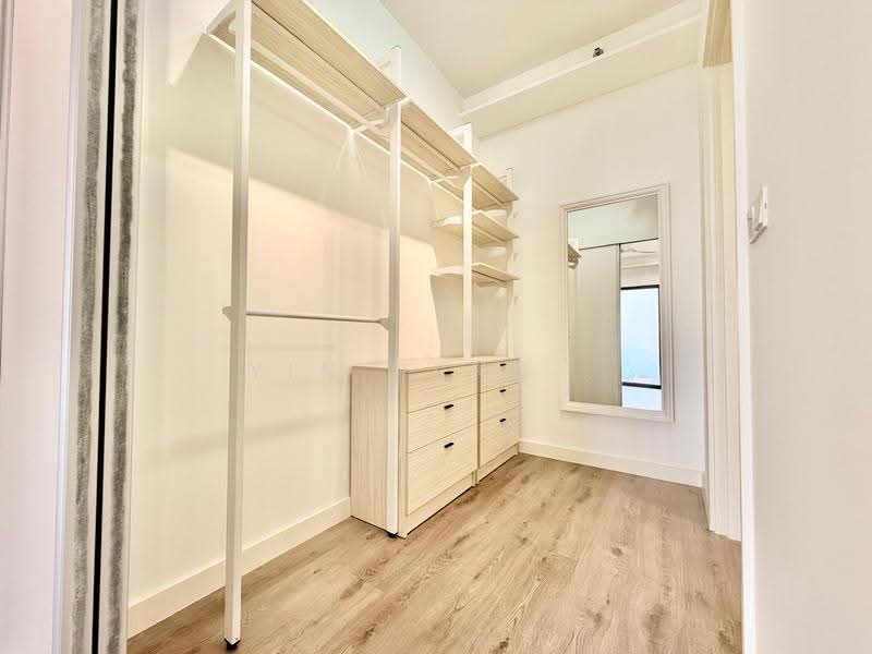 Service Residence for Rent at Jendela Residences - Yin Peng . - Wardrobe - PropertyGuru.com.my