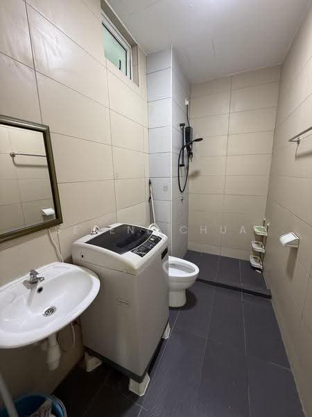 Service Residence for Rent at D'carlton (Residensi Seri Mega) - Serene Chua - Bathroom - PropertyGuru.com.my