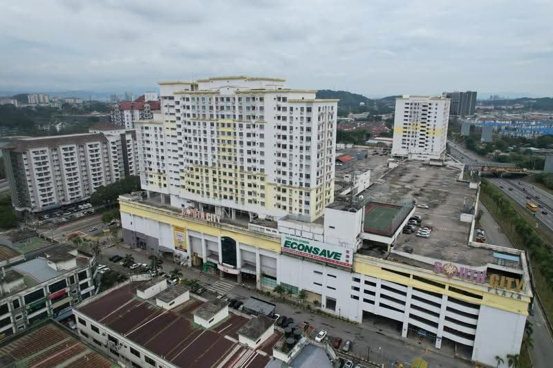 Shop for Rent in Taman Sri Serdang (Seri Kembangan) - Jing Foo - Exterior - PropertyGuru.com.my