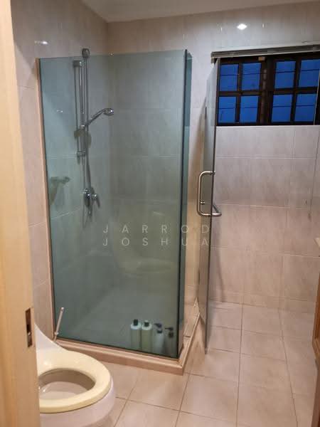 Rumah Teres 2-Tingkat untuk Disewa di Bangsar Baru (Bangsar) - Jarrod Joshua - Bathroom - PropertyGuru.com.my