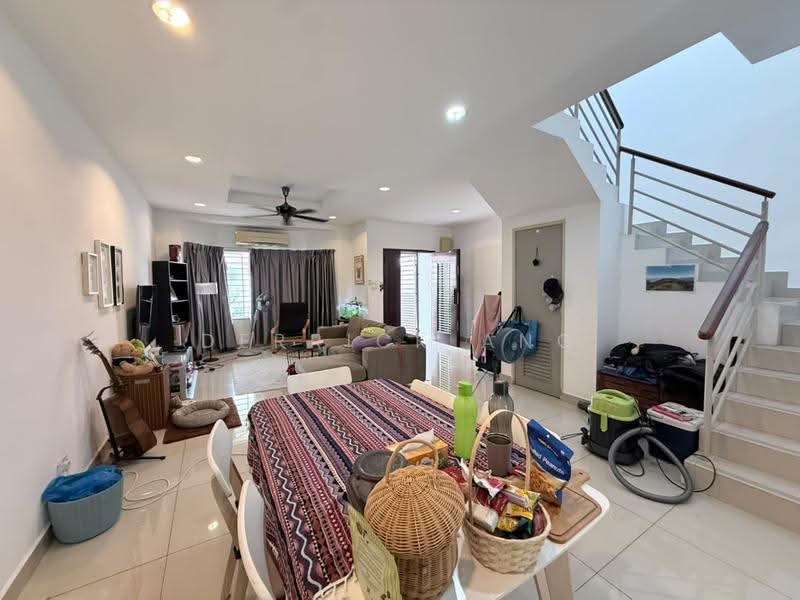 2-storey Terraced House for Sale in Subang Bestari (Shah Alam) - Derrick Ang - Living Room - PropertyGuru.com.my