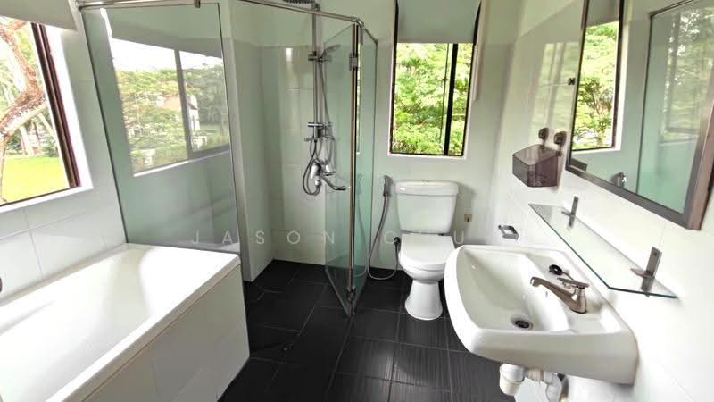 Rumah Banglo untuk Disewa di Leisure Farm (Gelang Patah) - Jason Chua - Bathroom - PropertyGuru.com.my