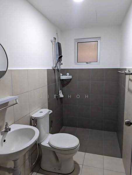 Kediaman Servis untuk Disewa di Kiara Kasih - Jie Hoh - Bathroom - PropertyGuru.com.my