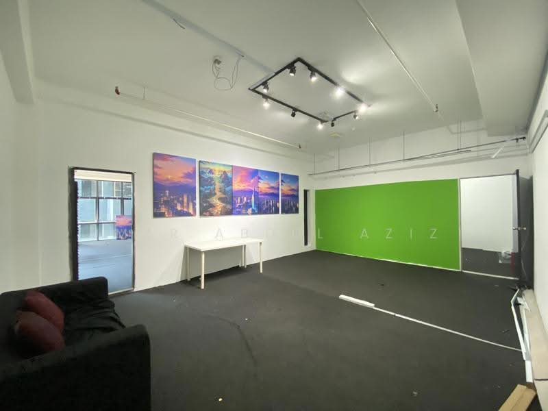 Kedai / Pejabat untuk Disewa di Cyber 9 (Cyberjaya) - Umar Abdul Aziz - Living Room - PropertyGuru.com.my