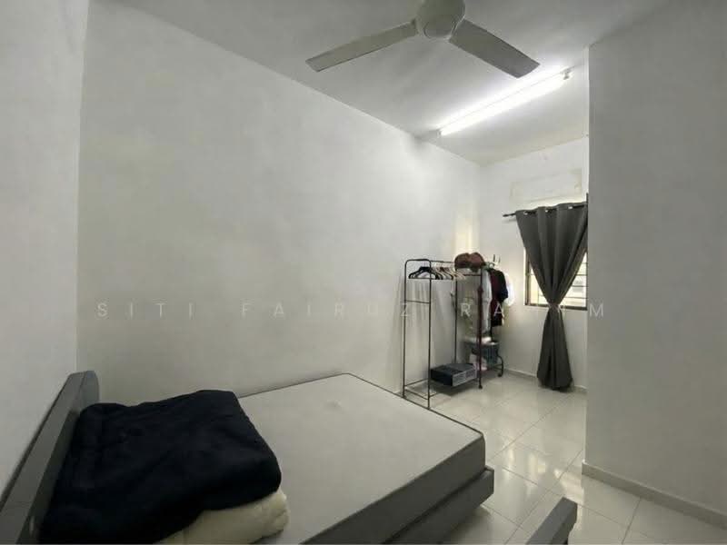 Rumah Teres 2-Tingkat untuk Dijual di Kuala Selangor (Selangor) - Siti Fairuz Rahim - Bedroom - PropertyGuru.com.my