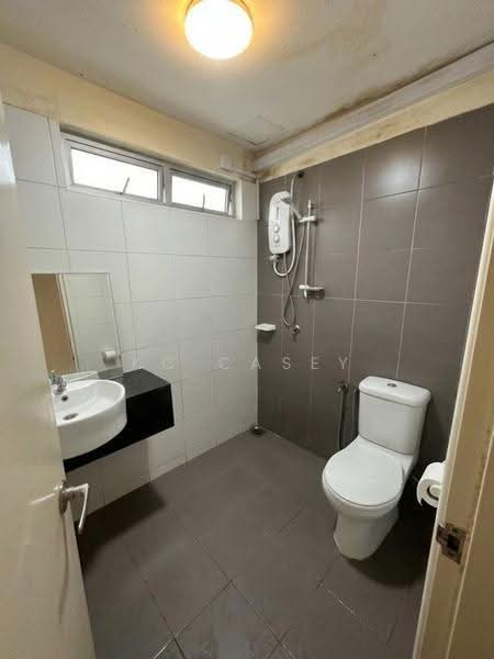 Apartment for Rent at Idaman Residence - KC Casey - Bathroom - PropertyGuru.com.my