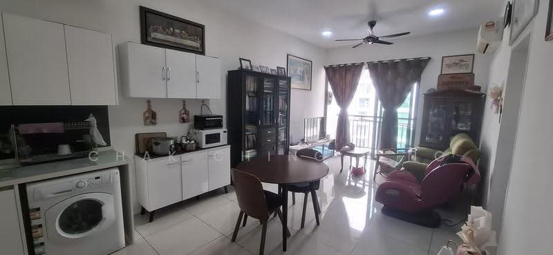 Condominium for Sale at Urbana Residences - Chak Ching H'Ng - Living Room - PropertyGuru.com.my