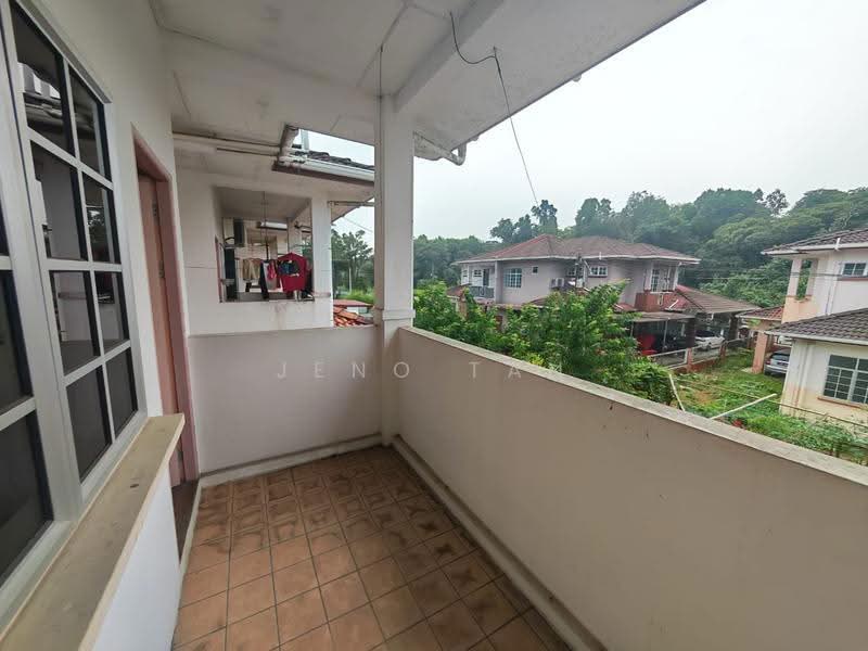 2-storey Terraced House for Sale in Kuching (Sarawak) - Jeno Tan - Balcony - PropertyGuru.com.my