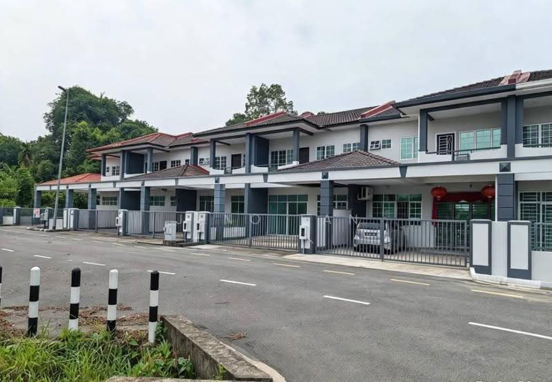 2-storey Terraced House for Sale in Kuching (Sarawak) - Jeno Tan - Exterior - PropertyGuru.com.my