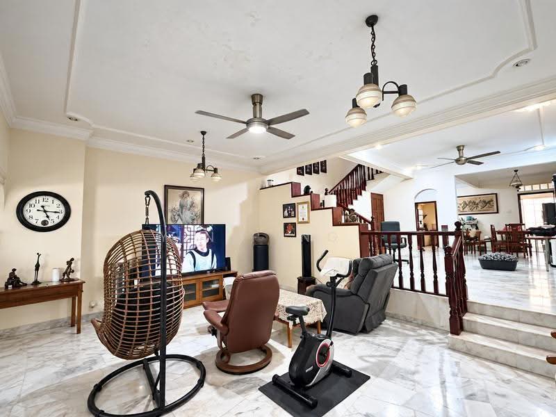 2-storey Terraced House for Sale in Taman Tun Dr Ismail (Kuala Lumpur) - Yin Peng . - Living Room - PropertyGuru.com.my