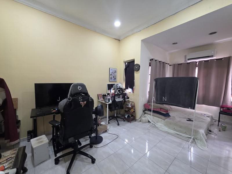 Semi-Detached House for Sale in Seksyen 7 (Shah Alam) - Joseph Chan - Study - PropertyGuru.com.my