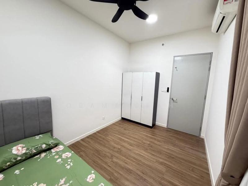 Kediaman Servis untuk Disewa di Emerald 9 - Obama Seah - Bedroom - PropertyGuru.com.my