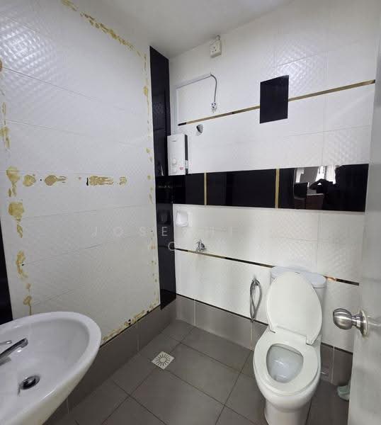 Kediaman Servis untuk Disewa di Seasons Amara Larkin - Josephine Yong - Bathroom - PropertyGuru.com.my