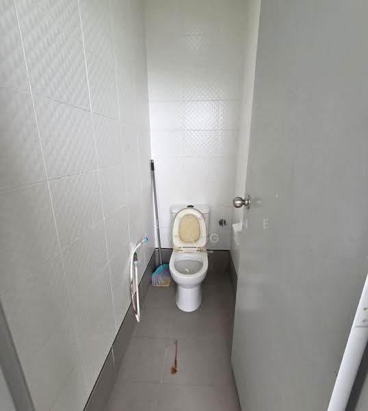 Kediaman Servis untuk Disewa di Seasons Amara Larkin - Josephine Yong - Bathroom - PropertyGuru.com.my