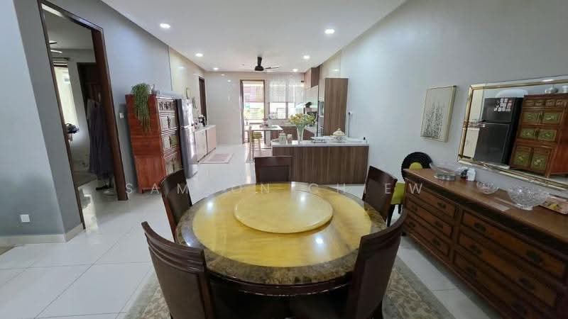 Rumah Teres untuk Dijual di Temasya Glenmarie (Glenmarie) - Samson Chiew - Dining Room - PropertyGuru.com.my