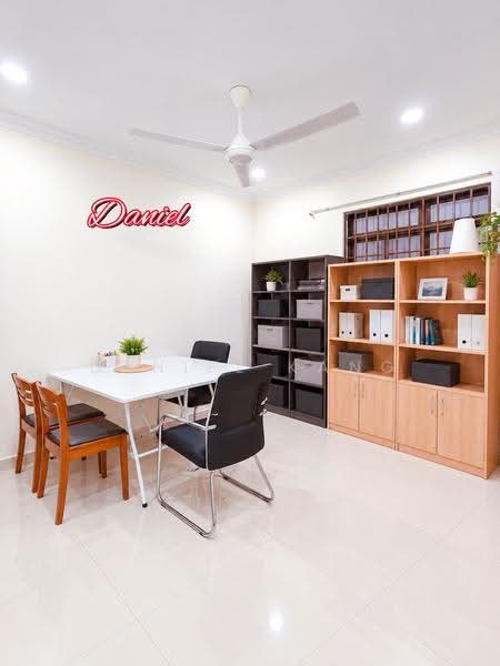 2-storey Terraced House for Sale in Paya Terubong (Ayer Itam) - Daniel Kang - Study - PropertyGuru.com.my