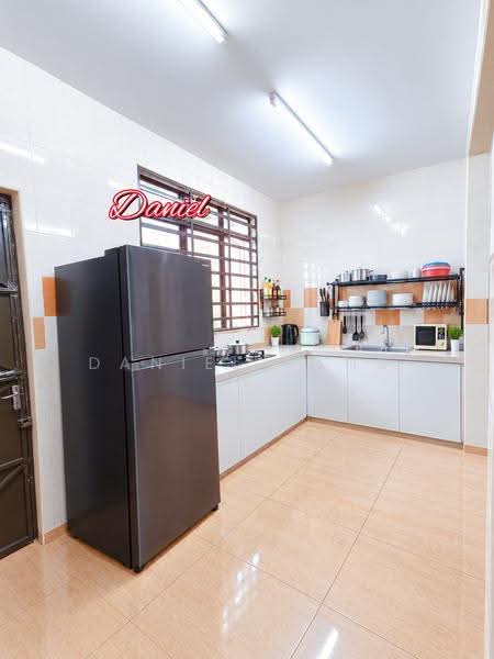 2-storey Terraced House for Sale in Paya Terubong (Ayer Itam) - Daniel Kang - Kitchen - PropertyGuru.com.my