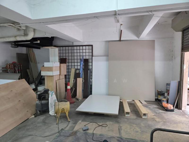 Kedai untuk Dijual di Pusat Bandar Putra Permai (Seri Kembangan) - Teddy Saw - PropertyGuru.com.my