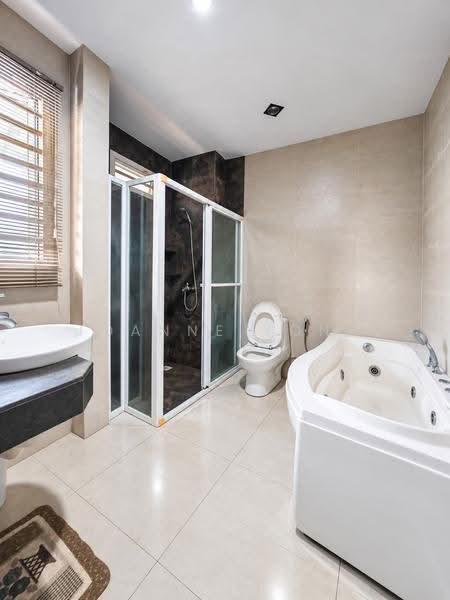 Rumah Berkembar untuk Dijual di Johor Bahru (Johor) - Joanne Yong - Bathroom - PropertyGuru.com.my