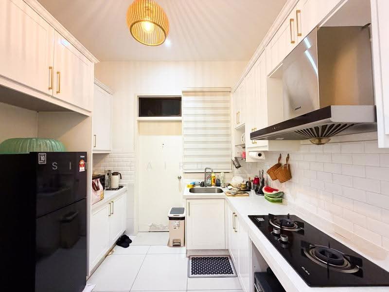 Rumah Teres 2-Tingkat untuk Dijual di Eco Grandeur (Puncak Alam) - Siti Fairuz Rahim - Kitchen - PropertyGuru.com.my