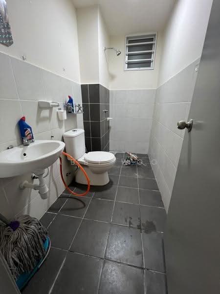 Pangsapuri untuk Disewa di Melodi Perdana - Abby Woo - Bathroom - PropertyGuru.com.my
