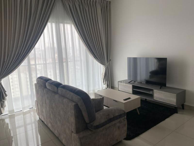 Kediaman Servis untuk Disewa di SkyVille 8 @ Benteng 8 - Leo Chin - Living Room - PropertyGuru.com.my