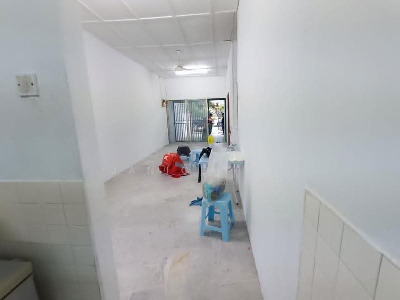 1-storey Terraced House for Sale in Taman Bukit Teratai (Ampang) - Janice Yap - Corridor - PropertyGuru.com.my