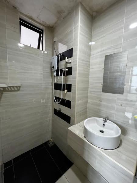 Service Residence for Rent at D'Summit Residences - Emily Hau - Bathroom - PropertyGuru.com.my